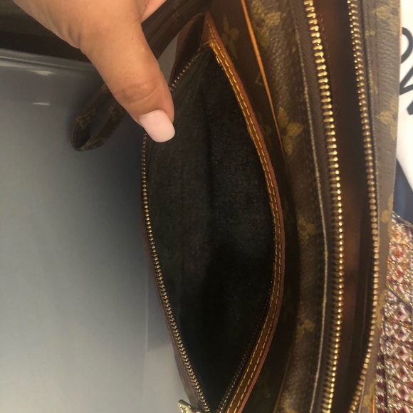 ❌❌SOLD Marly Dragonne Clutch Wristlet❌❌ - Picture 5 of 8